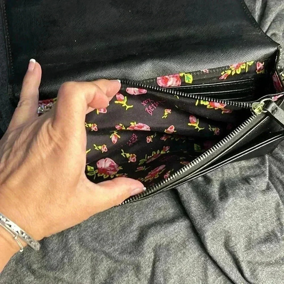 Betsey Johnson hand bag, black with gold. - Picture 8 of 9